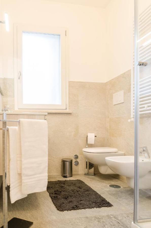 Fco Secrets Luxury Apartment Fiumicino Eksteriør billede