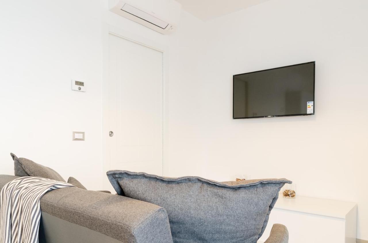Fco Secrets Luxury Apartment Fiumicino Eksteriør billede